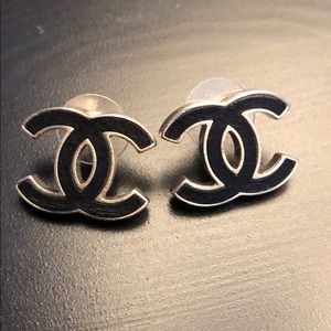 Chanel CC earrings